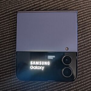 Samsung Galaxy Z flip 4